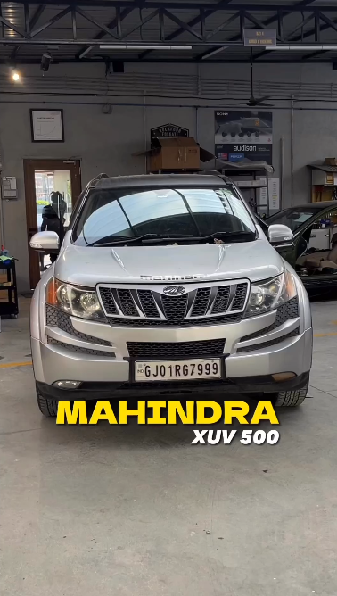 painted premium Moon-dust colour into a Mahindra XUV 500